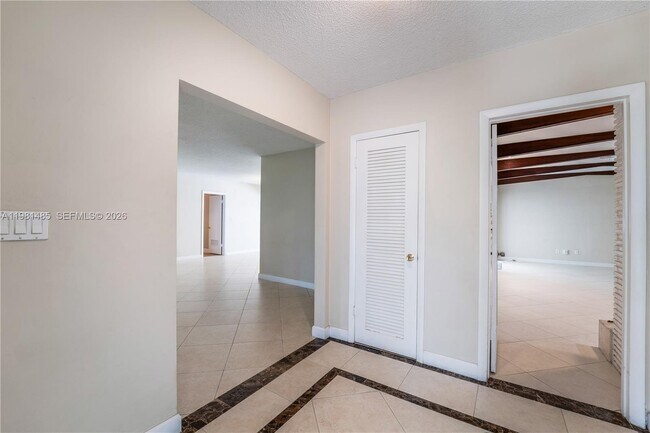 Foto del edificio - 7970 SW 146th St