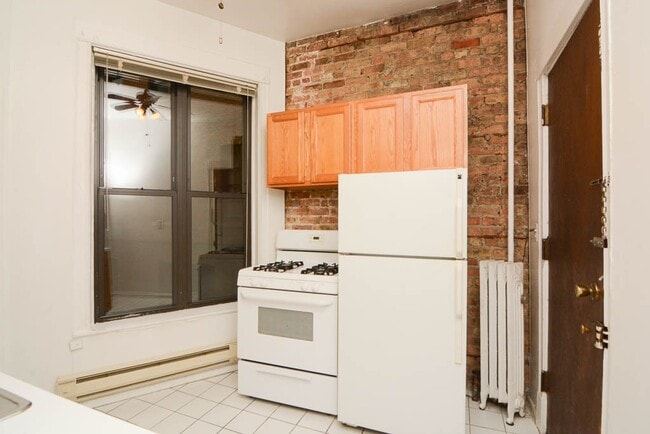 Building Photo - 1217 N Dearborn St