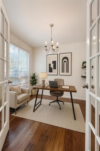 Foto del edificio - 1632 Pleasant Valley Ln