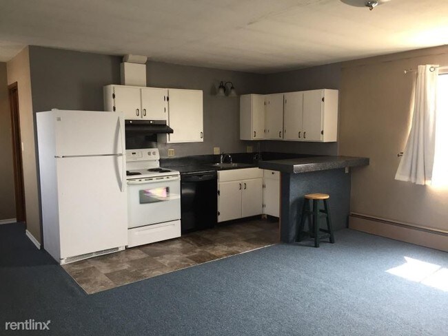 Building Photo - 1 br, 1 bath Apartment - 9106 271st Street NW