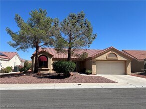Building Photo - 2432 Palmridge Dr