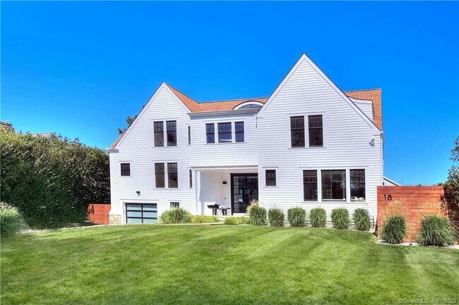 Building Photo - 18 Danbury Ave
