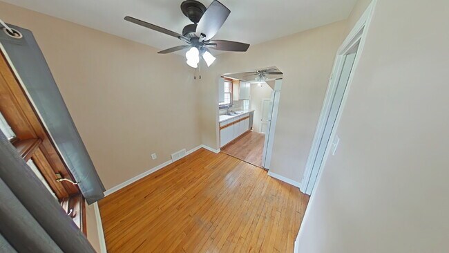 Foto del edificio - 2603 Rochester Rd