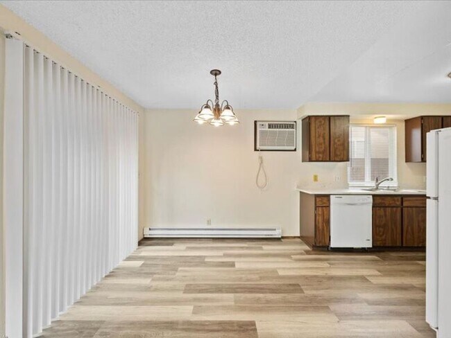 Foto del edificio - 3276 W 9th Ct