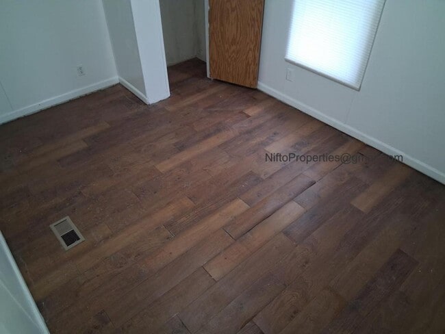 Photo - 5628 Aenon Ln House