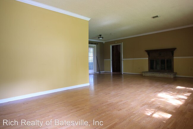 Foto del edificio - 3 br, 1.5 bath House - 390 23rd St.