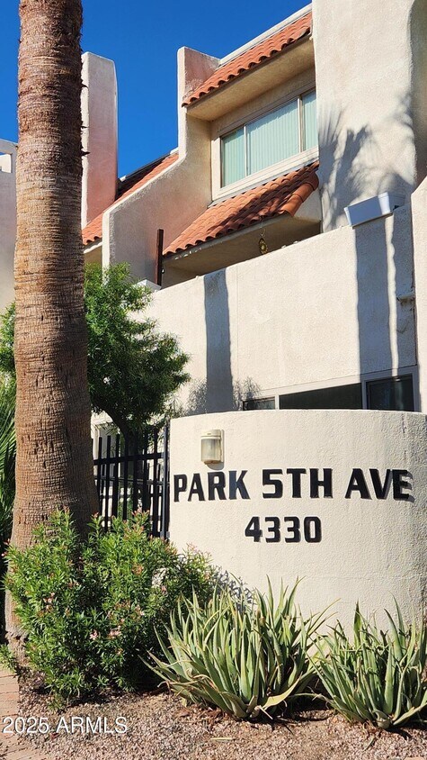 Foto principal - 4330 N 5th Ave