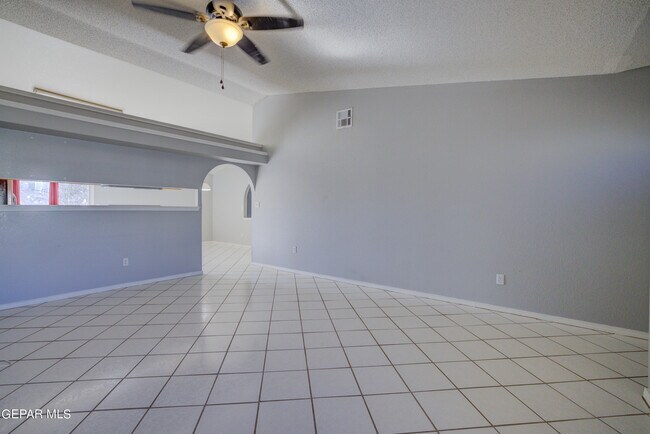 Building Photo - 3404 Rosinie Rose Pl