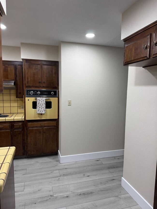 Foto del edificio - 497 E North Way