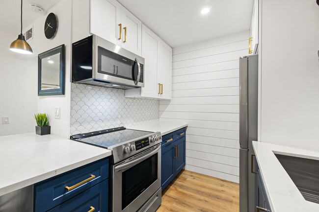 Foto del edificio - 6314 Friars Rd