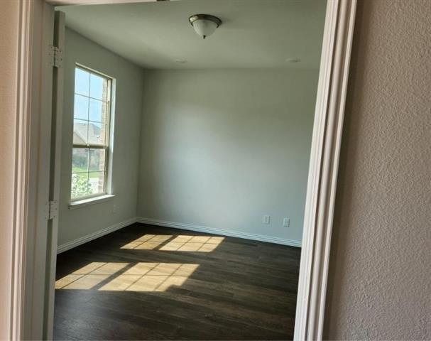 Building Photo - 3305 Ironstone Rd