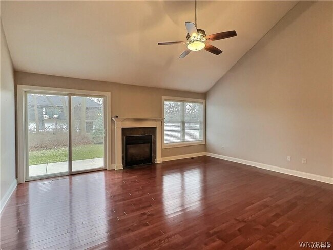 Foto del edificio - 27 Campbell Meadows