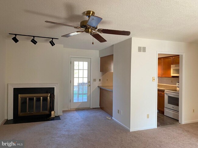 Building Photo - 4802 Plum Run Ct