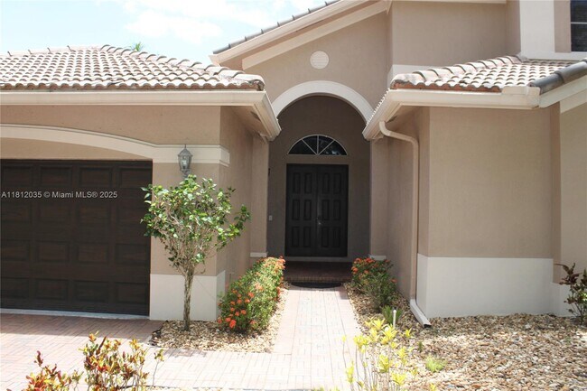 Building Photo - 1342 Crossbill Ct