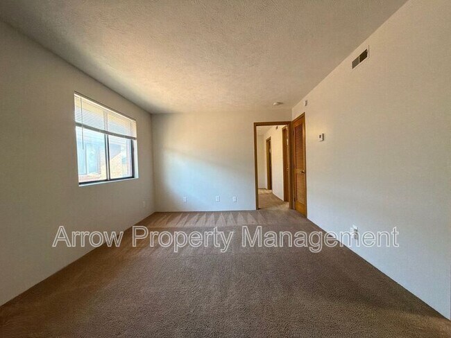 Foto del edificio - 1421 D St