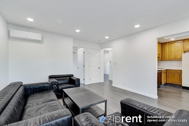 Building Photo - 2619 Ortega St