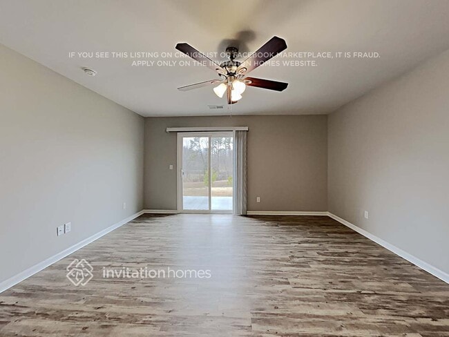 Foto del edificio - 130 Silver Oak Cir