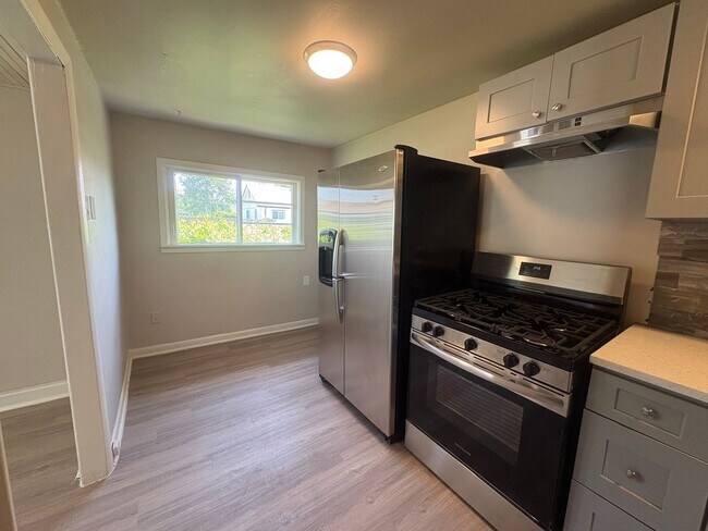 Foto del edificio - 813-825 Lee Ave