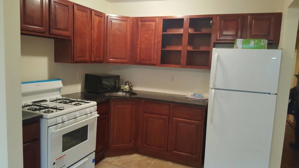 Foto principal - 1041 Hall Pl