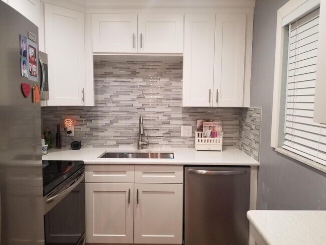 Foto del edificio - 1225 NW 21st St