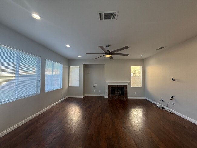 Foto del edificio - West Lancaster 3 bedroom Home