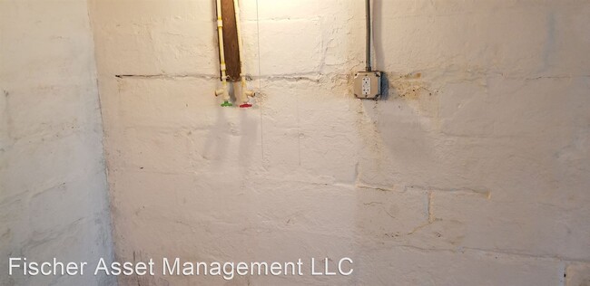 Building Photo - 5 br, 1 bath House - 3632 West 45th St.