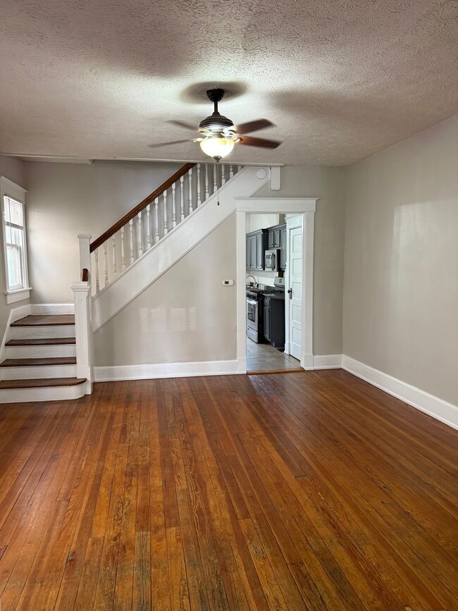 Dining room - 227 Fulton St