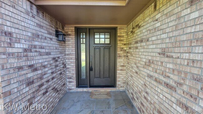 Building Photo - 46400 Briargate Dr