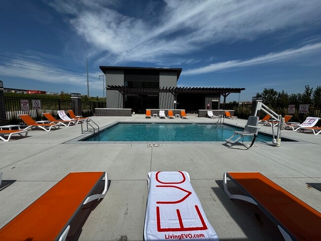 POOL - EVO Apartments