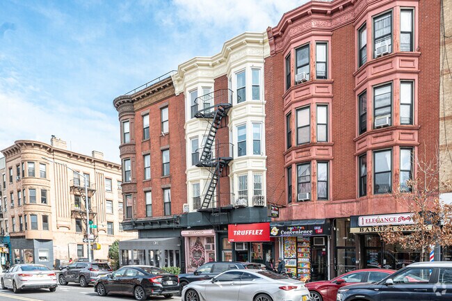 Building Photo - 443 7th Ave