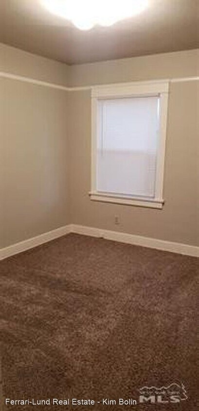 Building Photo - 2 br, 1 bath House - One Time - 555 W 9th