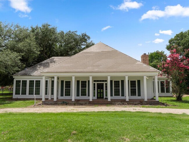 Foto del edificio - 5215 Skinner Ln