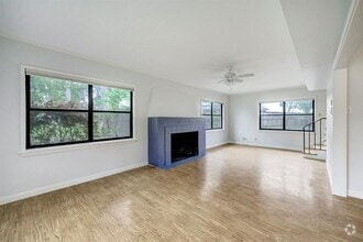 Building Photo - 3309 Lawrence St