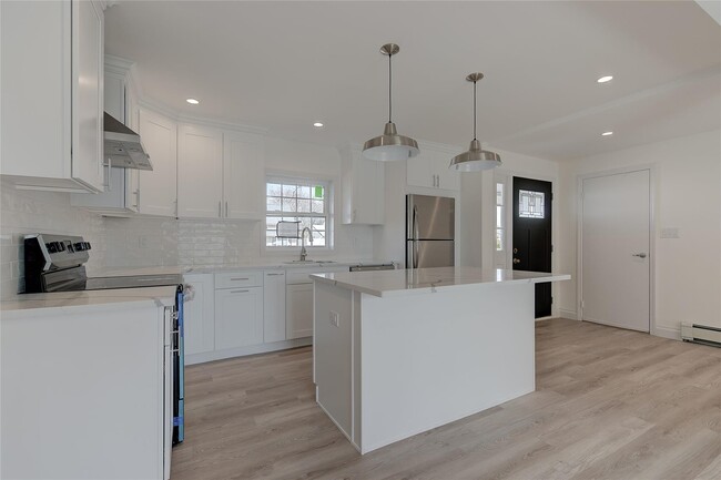 Foto del edificio - 27 Walnut Ln