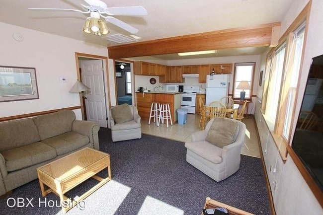 Building Photo - 4238 N Virginia Dare Trail