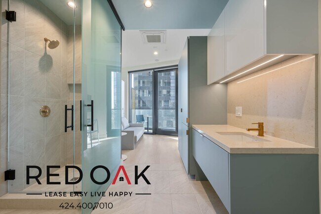 Foto del edificio - ~8 Weeks FREE~ Fully Furnished, Luxury Pri...