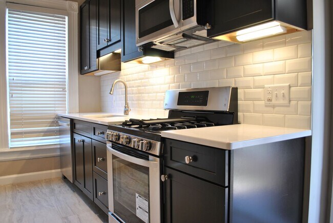 Building Photo - W King Ave 101-101.5 MLR