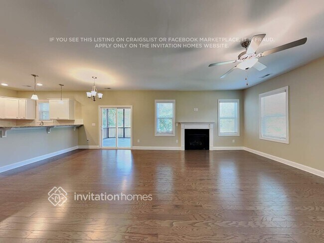 Foto del edificio - 377 Hawkesburg Dr