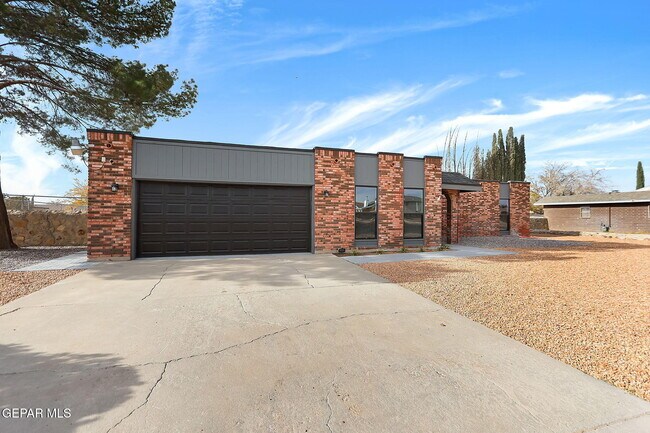 Foto del edificio - 17001 Darrington Rd