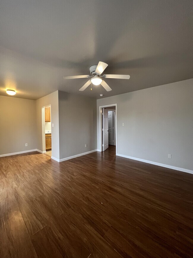 Foto del edificio - 410 NW 36th St