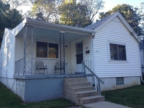 Building Photo - 6313 Betts Ave