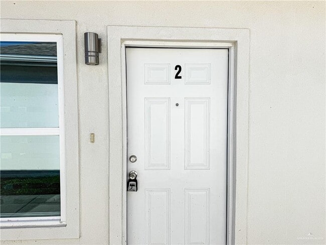 Foto del edificio - 16 Angelina Dr