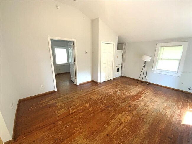 Foto del edificio - 2830 N Elmore Ave