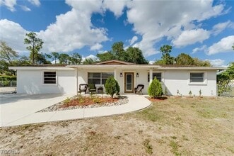 Building Photo - 751 Pine Cone Ln