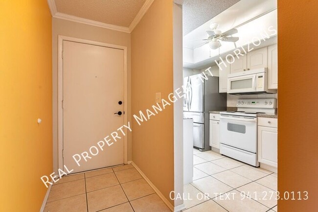 Foto del edificio - 2624 Woodgate Ln
