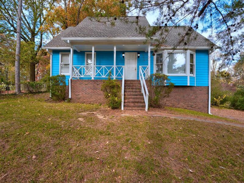 Primary Photo - 2305 Ridgewood Rd