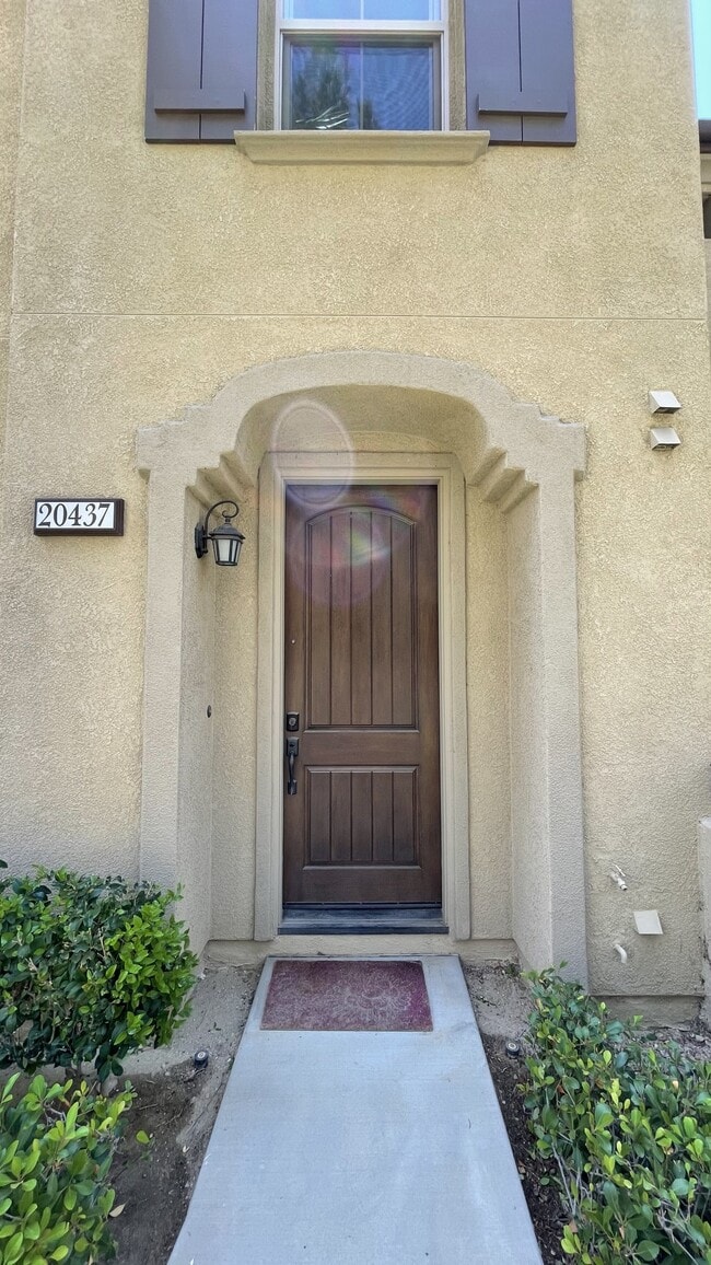 Building Photo - 20437 Paseo Altisse