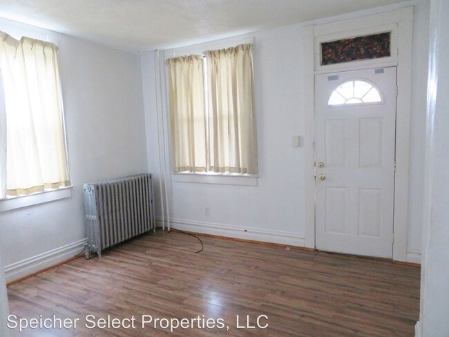 Building Photo - 399 1/2-375-372 Beatrice Ave