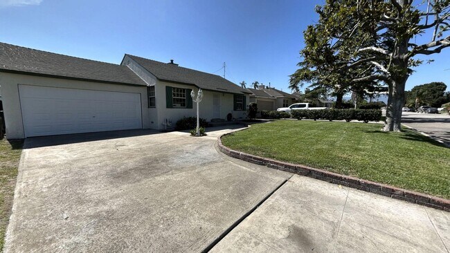 Photo - Adorable 3 Bedroom 2 Bathroom Home in Colt...