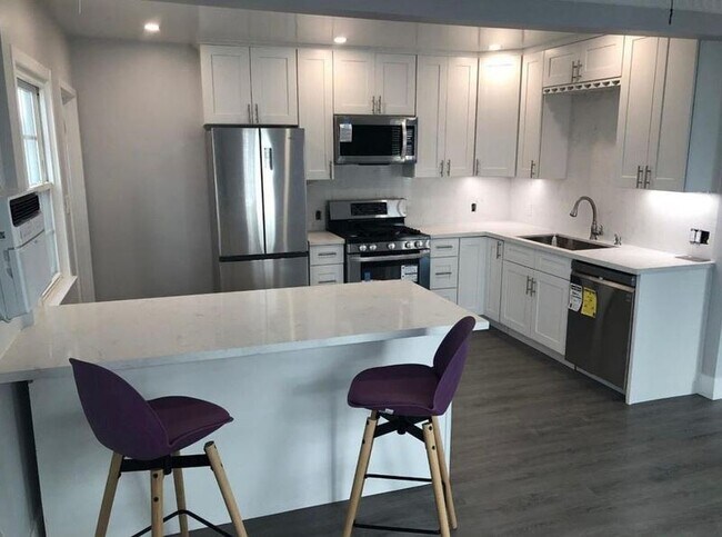 Foto del edificio - 10607 Ashton Ave